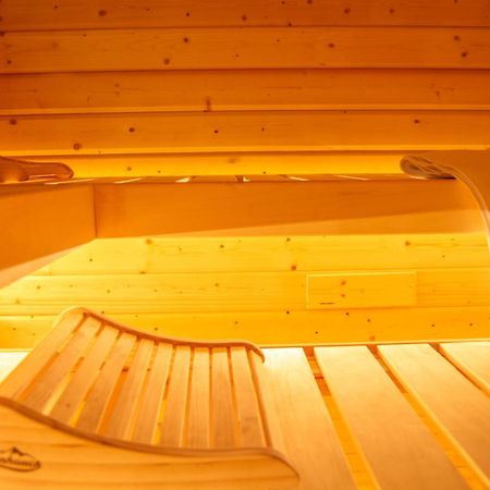 Wellness Mitten In Der Wasserfallstadt Triberg Triberg im Schwarzwald Esterno foto